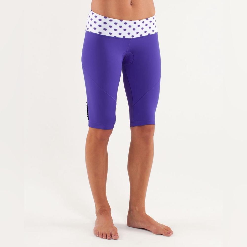 Lululemon Presta Padded Short in Bruised Berry / High Noon Dot White
